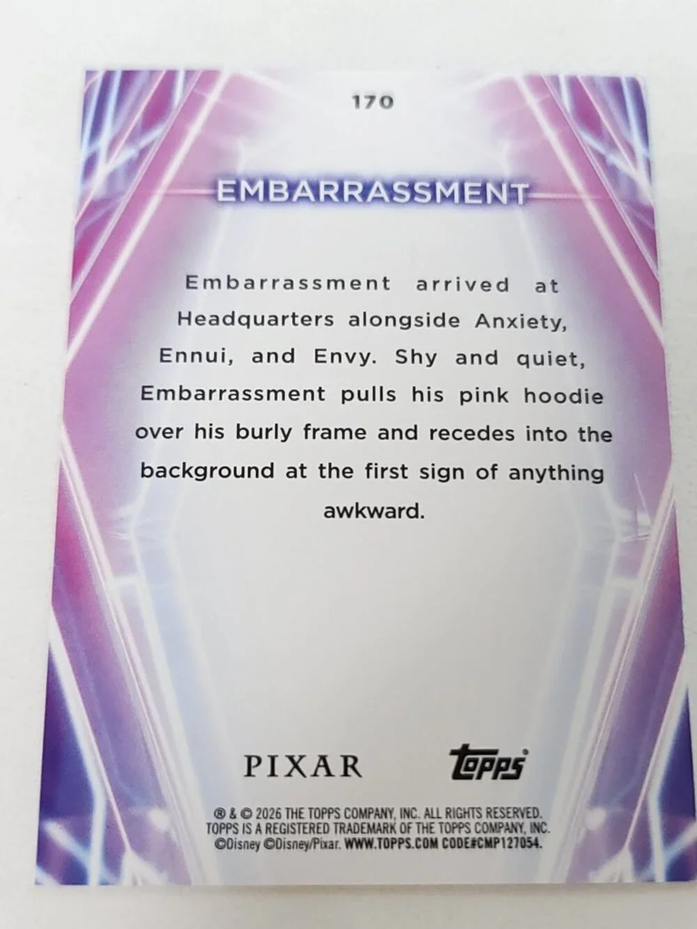 Embarrassment Topps 2026 Disney Neon Holo Parallel Refractor Limited 41/99 - Picture 4 of 4